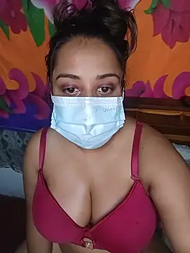 Snapshot of Suger_Lips_99 chatting on May 17, 2026, 6:52 pm Suger Lips 99 online show from May 17, 2026, 6:52 pm