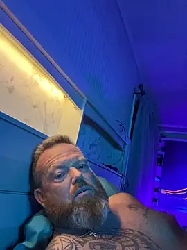 BayouBama51 online show from April 27, 2026, 2:53 am