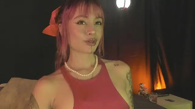 Miiaa Stonee online show from April 14, 2026, 9:53 pm