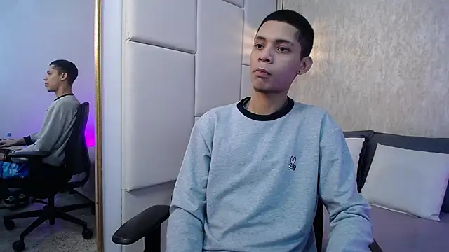 Snapshot of Axel_marcus chatting on April 14, 2026, 8:14 pm Axel marcus online show from April 14, 2026, 8:14 pm