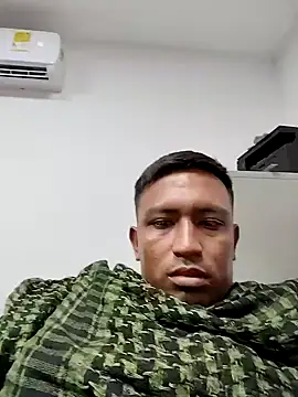 Snapshot of SnoozingThiamine chatting on May 3, 2026, 2:42 pm SnoozingThiamine online show from May 3, 2026, 2:42 pm