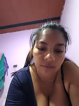 Snapshot of Tamaraxxx_hot chatting on May 2, 2026, 2:06 am Tamaraxxx hot online show from May 2, 2026, 2:06 am