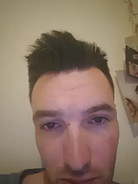 christo85000 online show from April 22, 2026, 4:36 pm