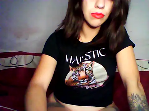 roxan17xxx online show from April 13, 2026, 3:10 am