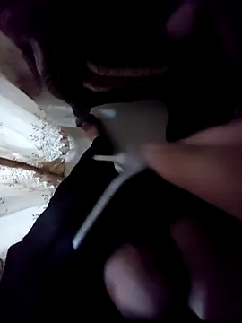 Dadee20 online show from May 15, 2026, 12:41 am