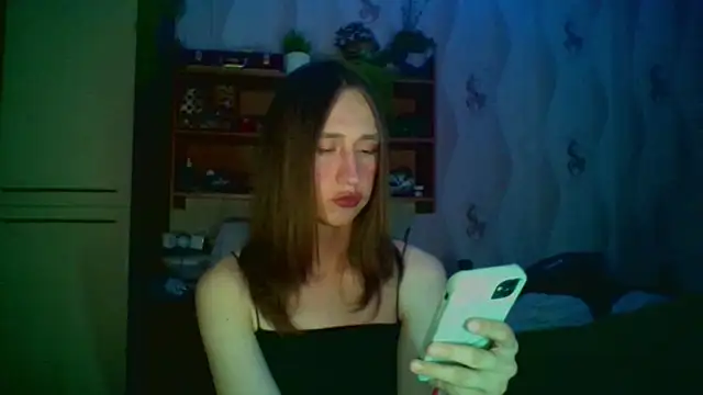 Snapshot of yullinka chatting on April 12, 2026, 11:30 pm yullinka online show from April 12, 2026, 11:30 pm