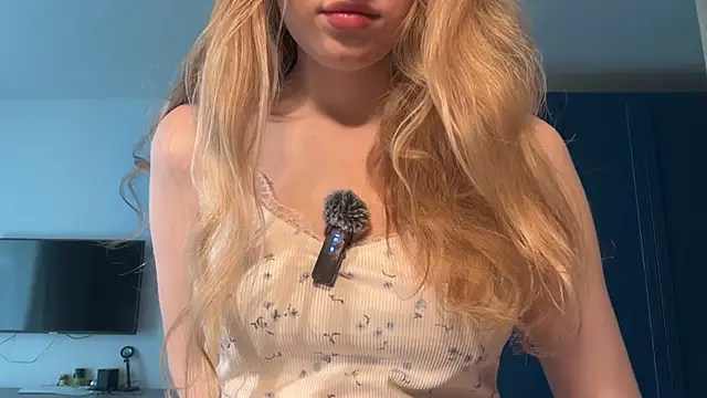AliceStruble online show from May 27, 2026, 10:22 am