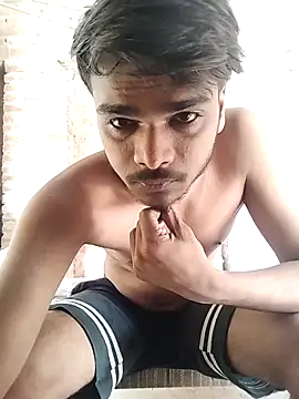 hot sexy lko boy online show from May 7, 2026, 9:23 am