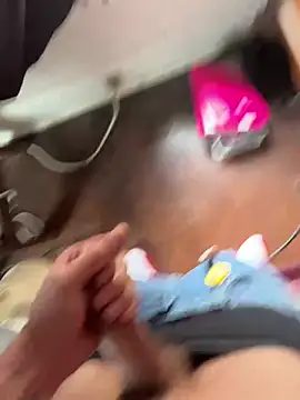 hardandhorny95 online show from April 13, 2026, 6:34 pm