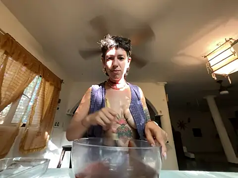 evil-lolitaxxx online show from April 27, 2026, 10:30 pm