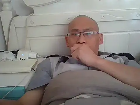 Snapshot of benly118 chatting on April 15, 2026, 1:11 am benly118 online show from April 15, 2026, 1:11 am