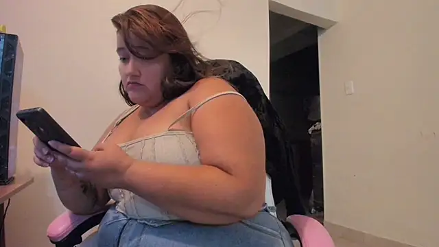 Snapshot of cellycanela_ chatting on May 14, 2026, 1:46 am cellycanela online show from May 14, 2026, 1:46 am