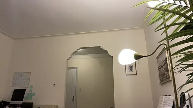 Tippygirl online show from April 14, 2026, 4:39 am