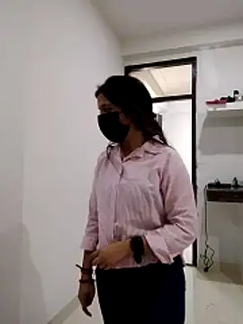 Anjali hot33 online show from April 13, 2026, 8:29 am