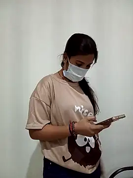 Anjali hot33 online show from April 18, 2026, 6:27 am