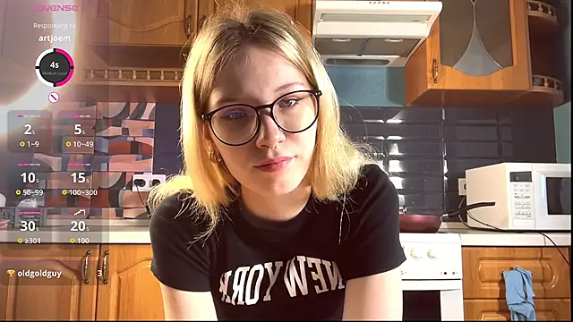 eileencrowday online show from May 7, 2026, 3:11 am