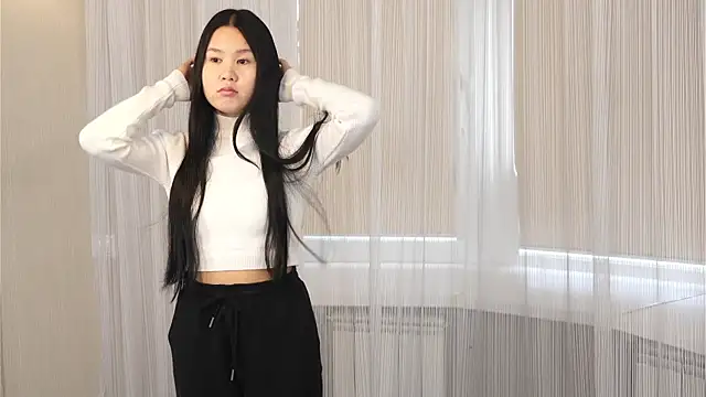 RutheNhek online show from April 19, 2026, 3:07 am