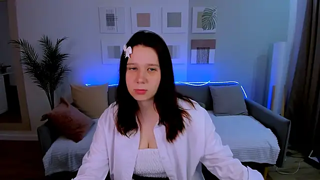 MooonlightSky online show from April 22, 2026, 7:04 am