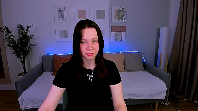 Snapshot of MooonlightSky chatting on April 23, 2026, 7:37 pm MooonlightSky online show from April 23, 2026, 7:37 pm