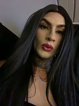 Snapshot of valen_lewiiz chatting on June 19, 2026, 11:05 am valen lewiiz online show from June 19, 2026, 11:05 am
