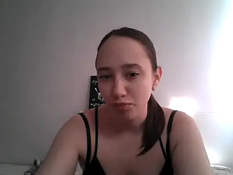 DarkMirel online show from May 25, 2026, 1:21 pm