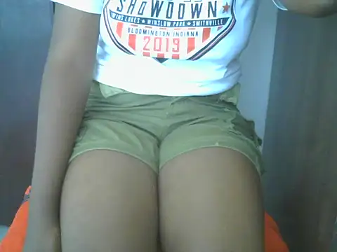 pinky2026chichie online show from May 17, 2026, 2:28 pm