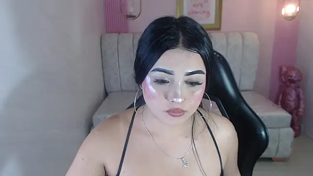 Snapshot of Luisa_1s chatting on May 20, 2026, 3:14 am Luisa 1s online show from May 20, 2026, 3:14 am