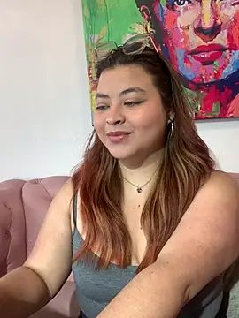 Snapshot of ZoeBennett_Pink chatting on April 15, 2026, 5:39 pm ZoeBennett Pink online show from April 15, 2026, 5:39 pm