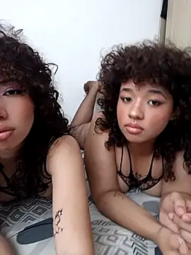 Snapshot of Chloe_and_Violeta chatting on July 10, 2026, 1:22 pm Chloe and Violeta online show from July 10, 2026, 1:22 pm