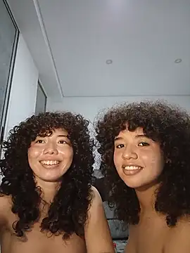 Snapshot of Chloe_and_Violeta chatting on July 22, 2026, 1:51 am Chloe and Violeta online show from July 22, 2026, 1:51 am