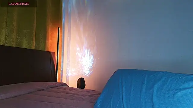 Lucaa ferrer online show from June 6, 2026, 2:17 am