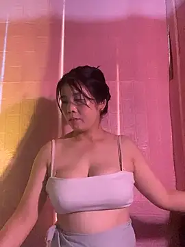 Best-nude online show from May 12, 2026, 4:09 am