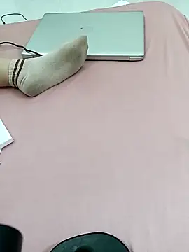 Snapshot of Labury chatting on April 15, 2026, 8:31 am Labury online show from April 15, 2026, 8:31 am