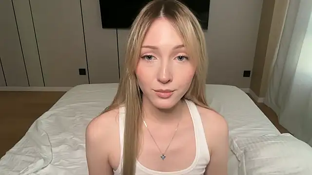 Snapshot of Kattie_Petite chatting on May 29, 2026, 4:35 pm Kattie Petite online show from May 29, 2026, 4:35 pm