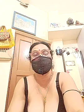 Sanjanabiswas947 online show from April 15, 2026, 7:58 pm