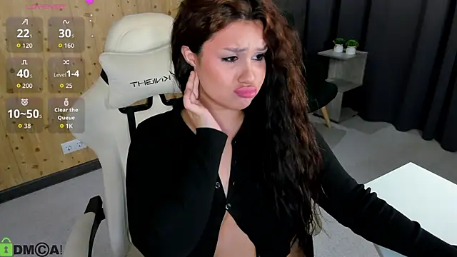 Snapshot of nicolewoss chatting on June 23, 2026, 11:30 am nicolewoss online show from June 23, 2026, 11:30 am