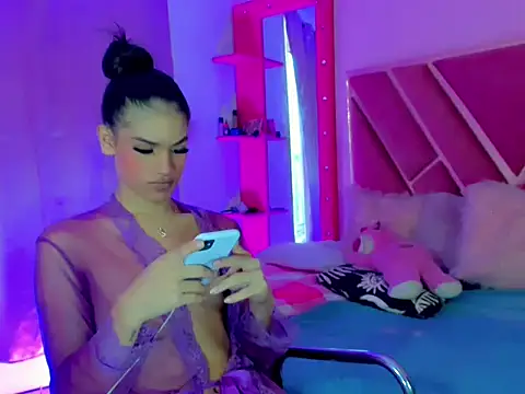 Snapshot of Dollcute_ chatting on July 16, 2026, 6:16 pm Dollcute online show from July 16, 2026, 6:16 pm