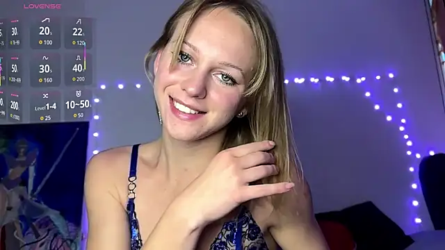 EllisQuinn online show from May 1, 2026, 4:06 am