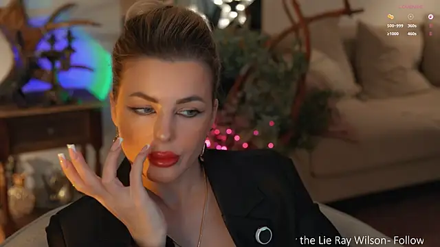 Snapshot of Lady--M chatting on July 13, 2026, 1:05 am Lady--M online show from July 13, 2026, 1:05 am