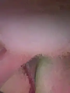  DiNaaa  online show from April 15, 2026, 3:05 pm