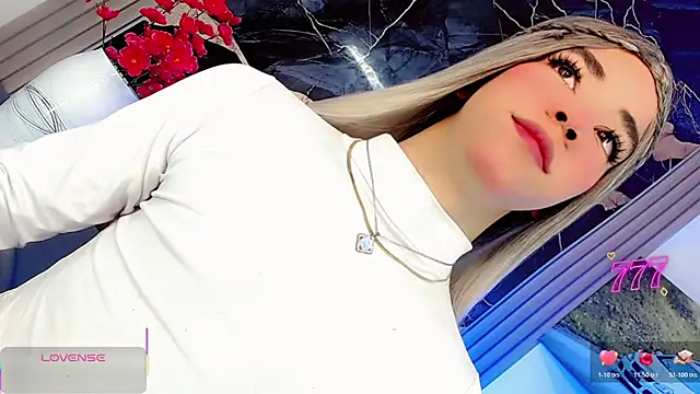 Snapshot of moon_sweet- chatting on June 27, 2026, 3:23 am moon sweet- online show from June 27, 2026, 3:23 am
