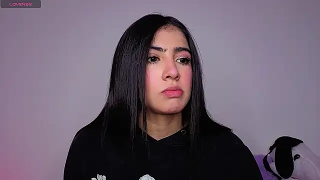 MAIILY MOON online show from May 8, 2026, 2:32 pm
