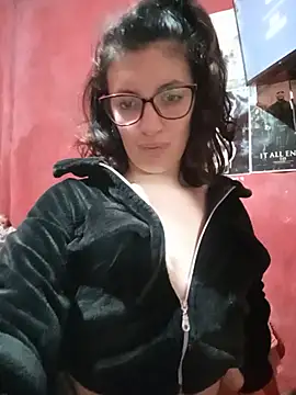 Snapshot of MillieGri22 chatting on June 30, 2026, 1:05 am MillieGri22 online show from June 30, 2026, 1:05 am
