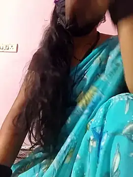 sweetylove01 online show from June 21, 2026, 1:22 am