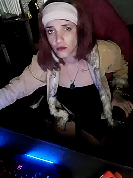 SOLyLunita2232nuevo online show from April 18, 2026, 6:49 am