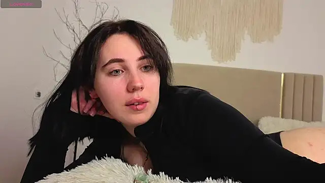 Snapshot of Shiraazsh_ chatting on June 2, 2026, 9:26 pm Shiraazsh online show from June 2, 2026, 9:26 pm