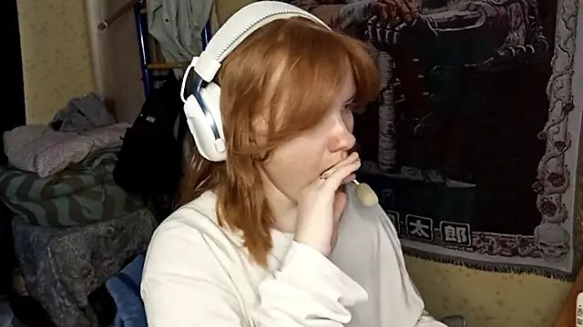 ArnettaMilfort online show from April 16, 2026, 7:09 am