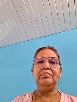 Snapshot of Shalini3456 chatting on May 9, 2026, 3:43 am Shalini3456 online show from May 9, 2026, 3:43 am