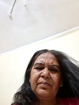 Snapshot of Shalini3456 chatting on May 4, 2026, 3:26 pm Shalini3456 online show from May 4, 2026, 3:26 pm