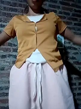Elena Mia online show from June 21, 2026, 1:28 pm